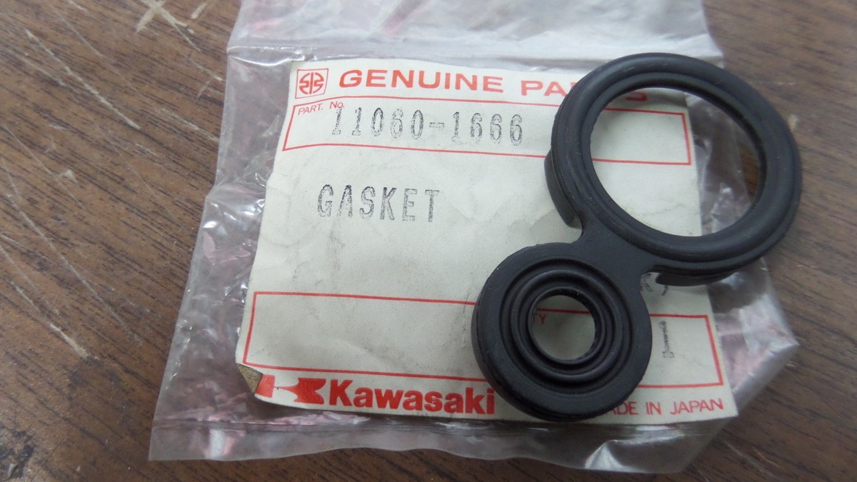 NOS Kawasaki Bearing Cap Gasket 1995 1996 1997 ZX600 Ninja 11060
