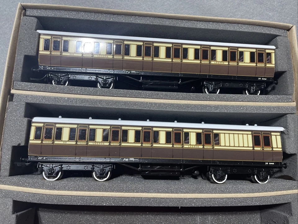 ACE Trains O Gauge LBSCR 4-4-2, Darstaed 5 Pack Of Coaches, MIB! - Image 3 of 4