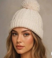 NWT Barefoot Dreams CozyChic Cable Beanie with Pom Pom, Cream