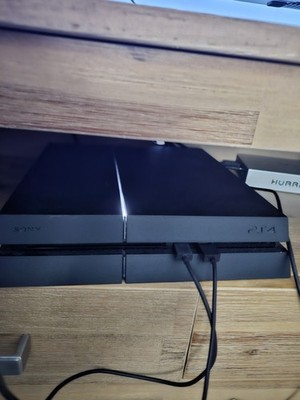PlayStation 4 mit 2 Controllern, Sony Konsole