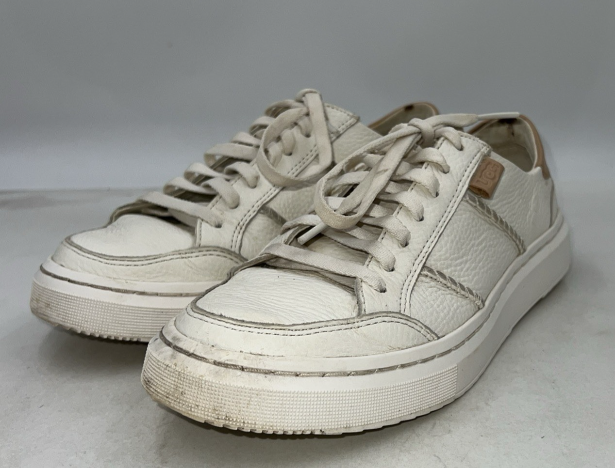 UGG Womens Size 8 Alameda Leather Lace-Up Sneakers Off White