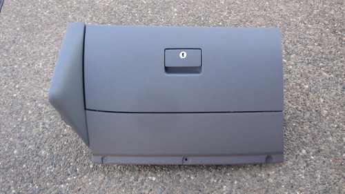 99 00 01 02 03 04 05 06 VOLKSWAGEN JETTA GLI GOLF GTI R32 GREY GLOVE BOX OEM