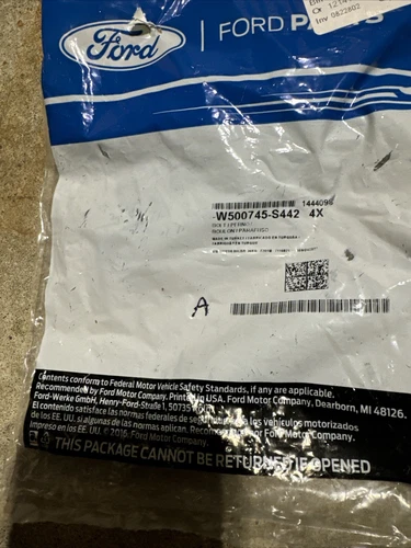 4 PACK!!! BOLT OEM FORD W500745-S442