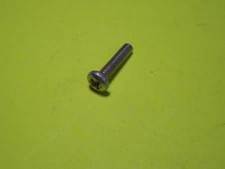 1 NOS OEM Harley Davidson 8-32 x 3/4" Pozidriv Pan Head Screw P/N 2646
