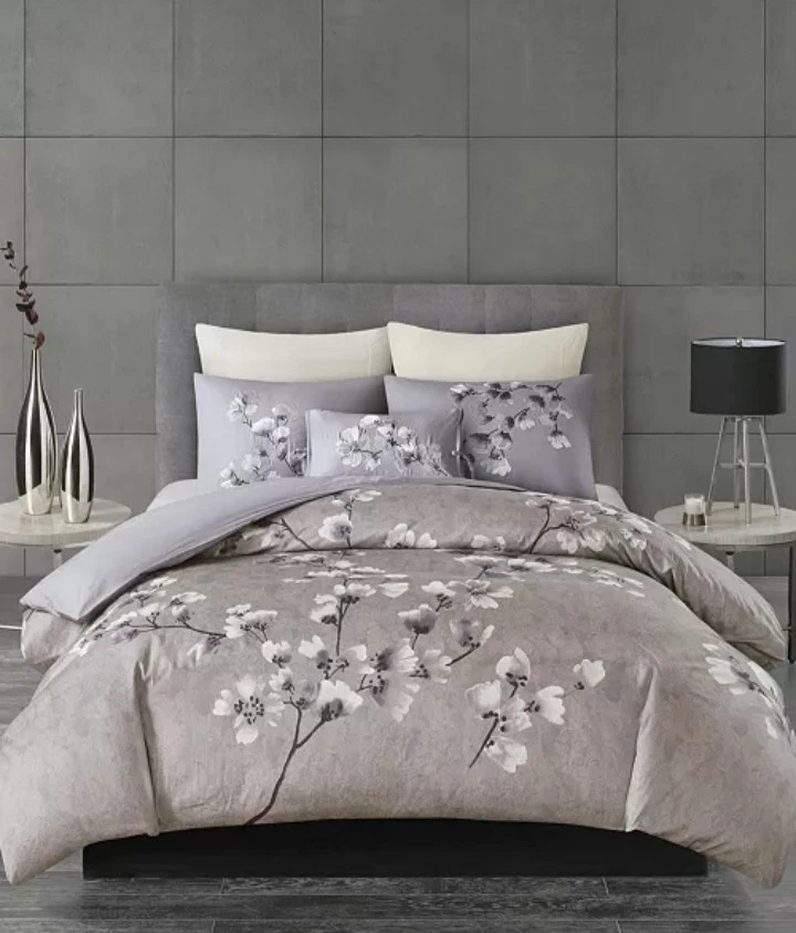 Sakura Blossom By Natori, 100% Cotton Sateen 3pc King Duvet W/Shams, Purple, NWT - Image 2 of 3