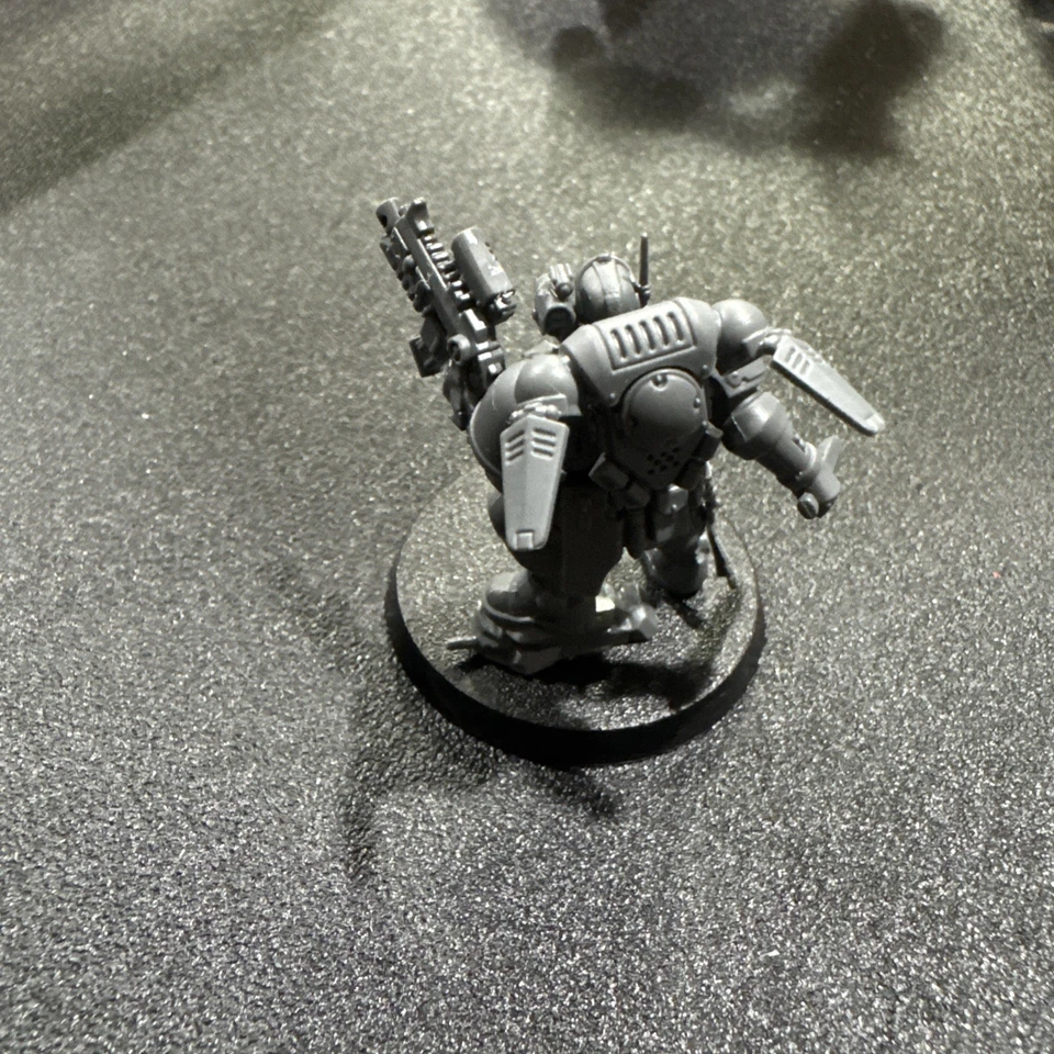 Warhammer 40k Primaris Space Marine Teniente en Phobos Armadura Perno Carabina Foto 2 de 2