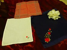 2 handbestickte Taschentuchtaschen + ein Angebot = Charme und Eleganz! bestickte Rosen