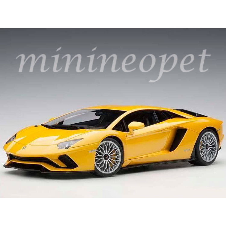 AUTOart 79132 LAMBORGHINI AVENTADOR S 1/18 NEW GIALLO ORION