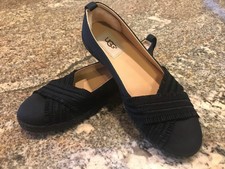 ugg ynez ruffle flat