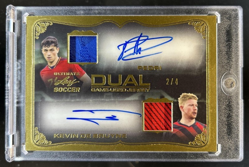 2022 Leaf Ultimate Soccer Pedri Kevin de Bruyne Dual GU Jersey Auto Gold #2/4