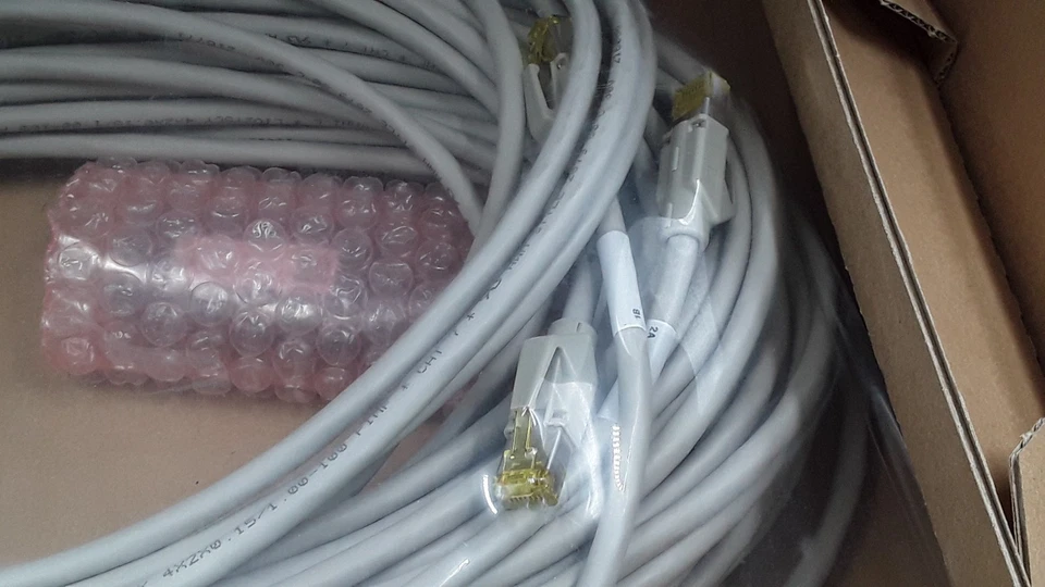 Philips RJ45 Isolated Ethernet Cable Set Model 4598 003 76353 30M+3M - Image 2 of 2