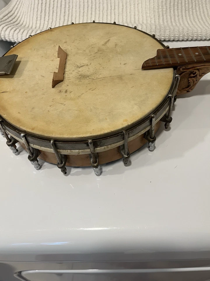 ANTIQUE UNMARKED MANDOLIN BANJO , BANJOLIN, REPAIRED HEADSTOCK - Image 2 of 4