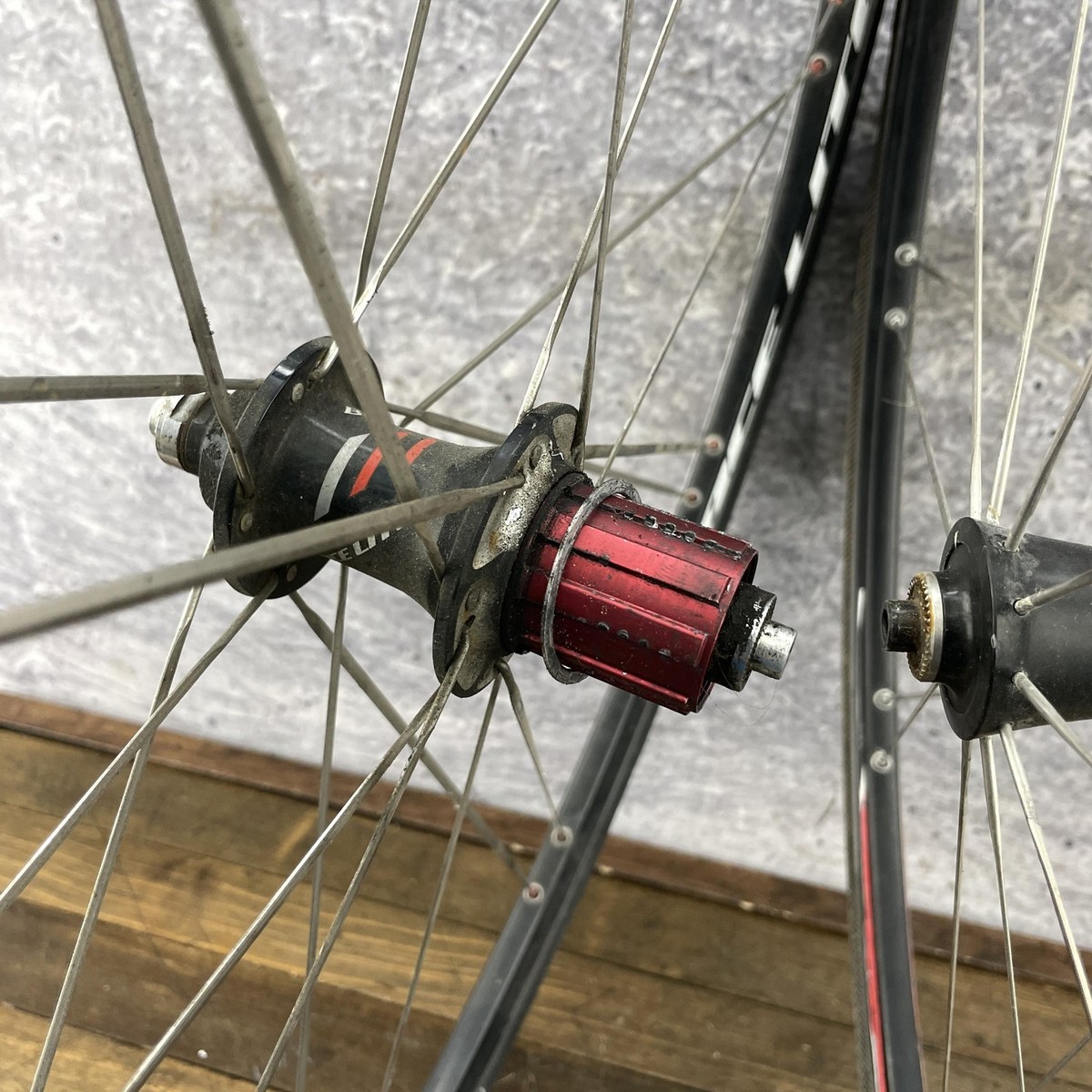 Bontrager Race Lite 700c Road Wheelset 20/20H QR Rim Brake Shimano