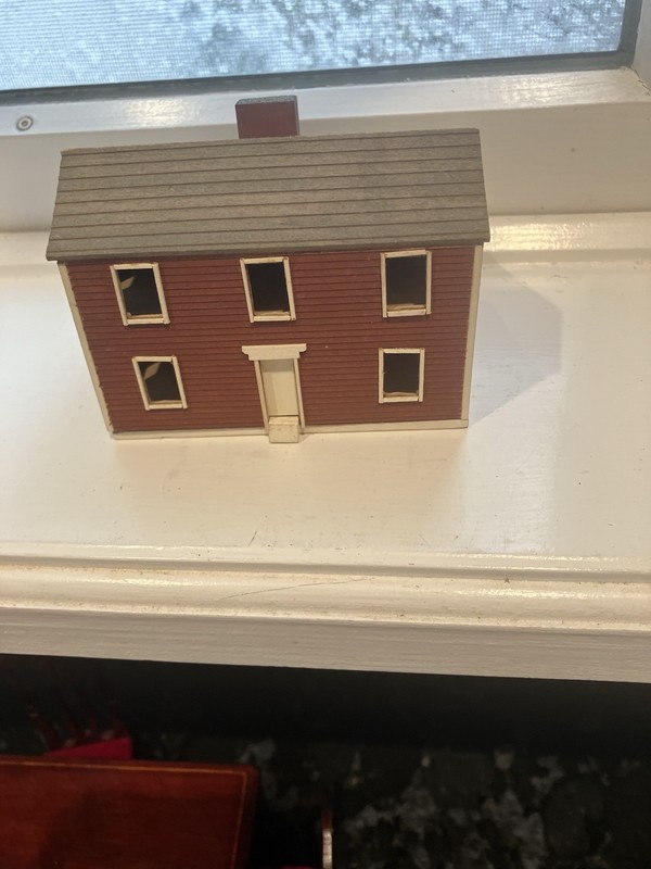 Vintage Hand Made G&M Gudgel Miniature 1979 Red Burgundy Salt House Box
