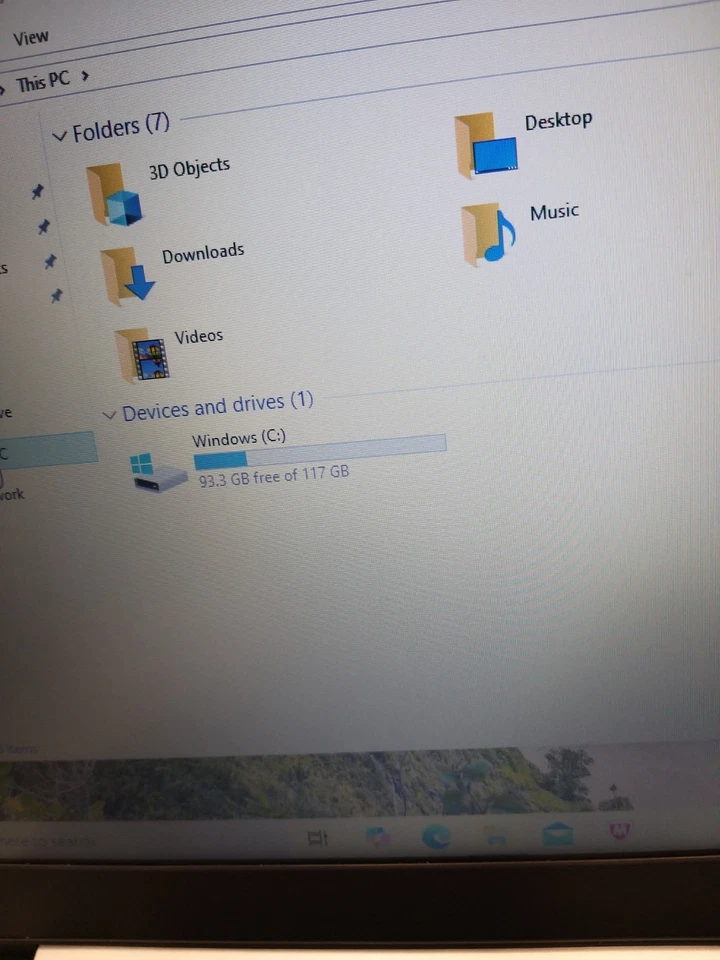 Lenovo IdeaPad 330S Laptop 14-inch intel Core I3 - Used  - Image 4 of 4