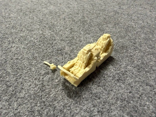 FIAT G91T  1 48 INTERNO IN RESINA UTILIZZABILE ANCHE SU MODELLO MONOPOSTO   - Immagine 2 di 2