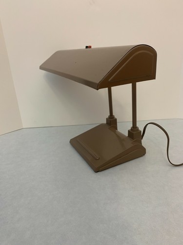Art Specialty Company - Desk Drafting Artist Lamp Light - Double Fluorescent - Picture 2 of 12
