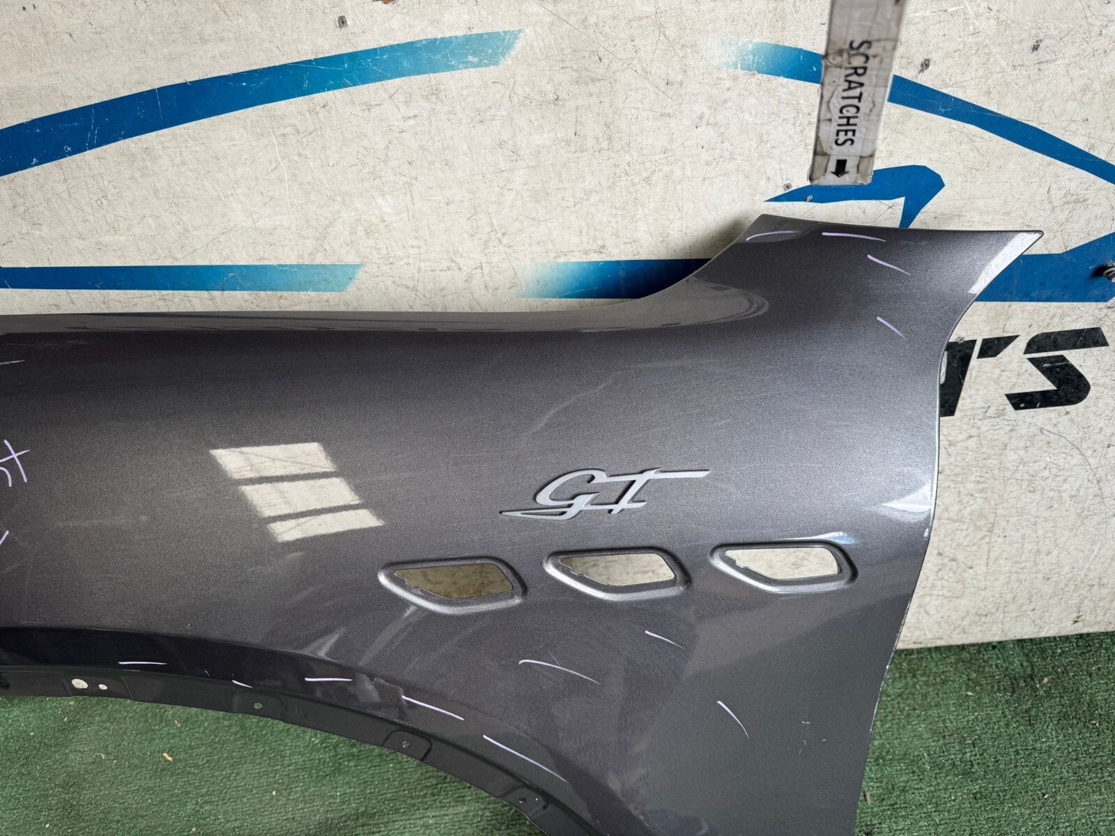 w/1dent 2023 2024 MASERATI GRECALE LEFT DRIVER FENDER OEM AX98858