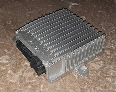 2012-2015 Fiat 500 Bose Stereo Amplifier Amp 3284780030 OEM 2013 2014