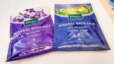KNEIPP Mineral Bath Salt Dream Away Valerian & Hops/Lav 2 Sealed Packets  2.1 oz