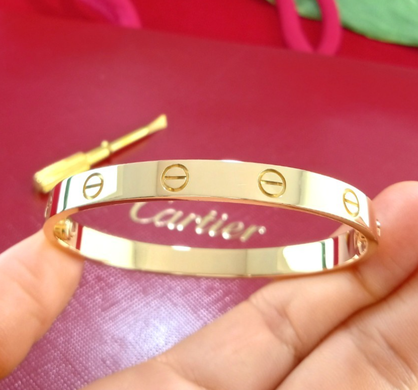 CARTIER LOVE BRACELET CLASSIC 18K YG NEW VERSION SIZE 17 W/ BOX