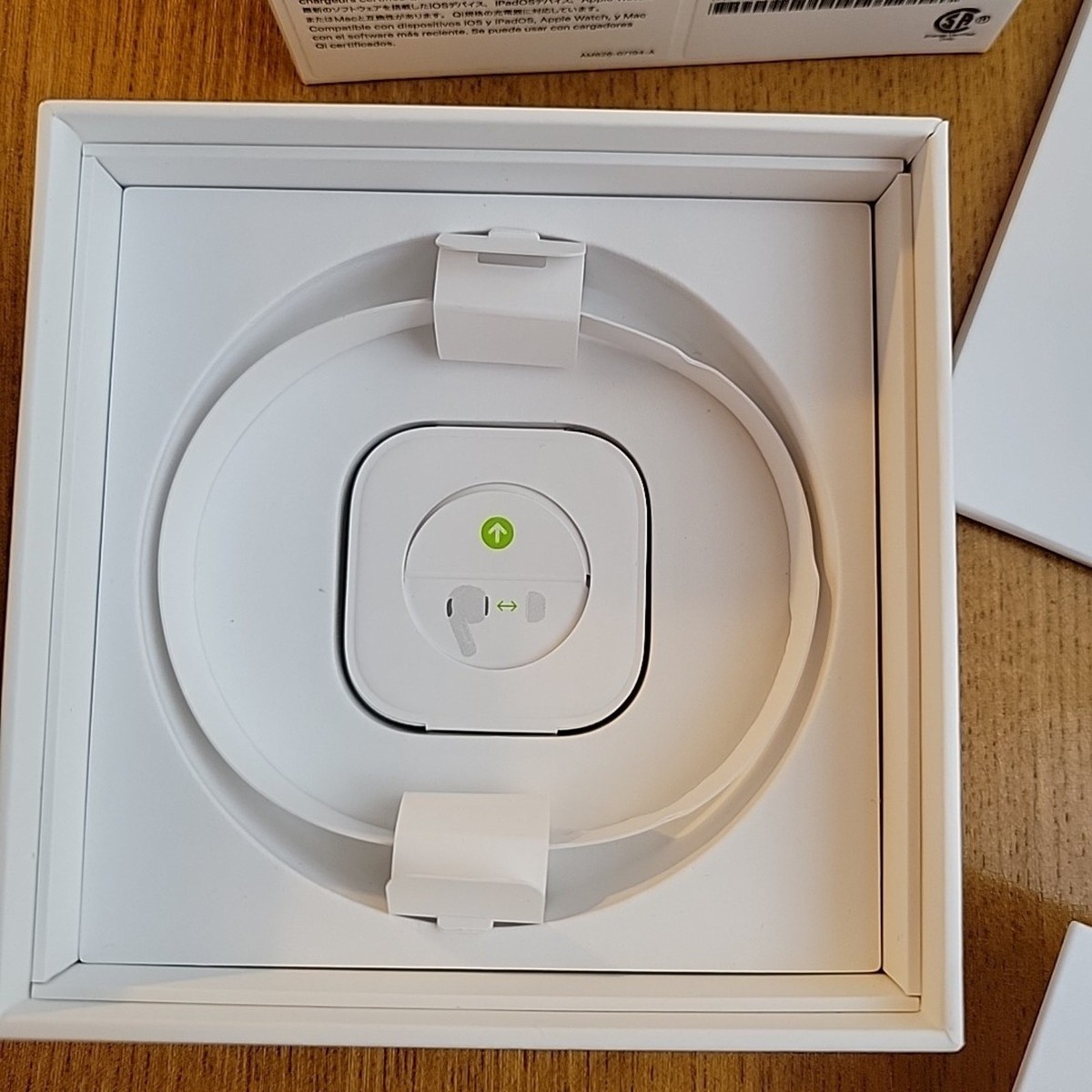 Apple AirPods Pro with Wireless Charging Case - White for sale