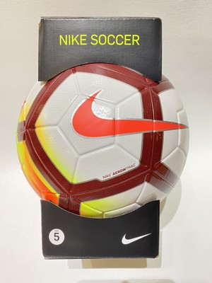 nike aerowtrac ball