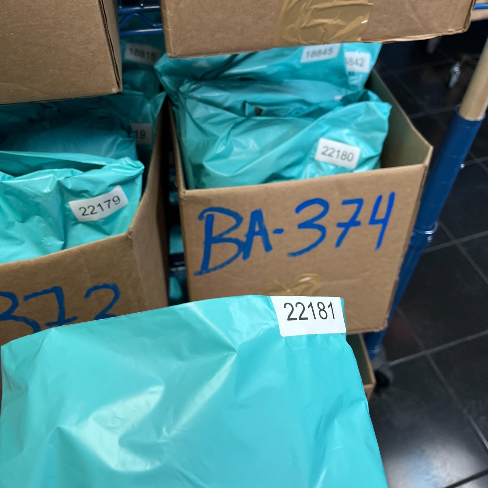 Adidas Delaware Blue Hens Men's Hat Size 6 7/8 Blue NCAA Fan Apparel Fitted thumbnail 7