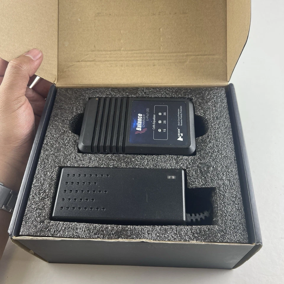 Cargador de equilibrio para drones Hubsan X4 PRO OEM Li-Pro (1-3S) cargador 3 en 1 Foto 4 de 4