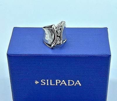 Silpada .925 Sterlingsilber & 6 CZ, gehämmerter breiter Bandring Größe 5, R1441