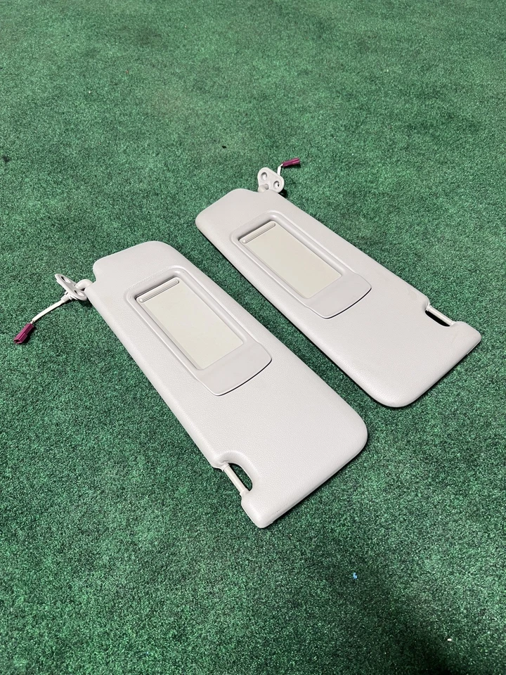 Комплект из пары серых солнцезащитных козырьков для передней левой и правой стороны 2007-2012 BMW 328i в сборе от оригинального производителя - Изображение 2 из 4