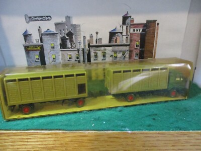 Vintage Wiking Plastic Truck Berlin W/Germany MODELLBAU 1000 BERLIN 42-7 1/2'' L