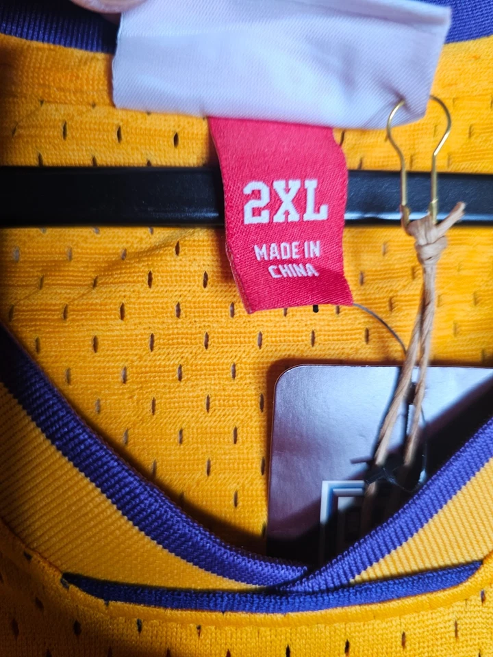 Nueva con etiquetas Camiseta Kobe Bryant Hardwood Classics Los Angeles Lakers M & Ness #8 Talla 2XL Foto 2 de 4