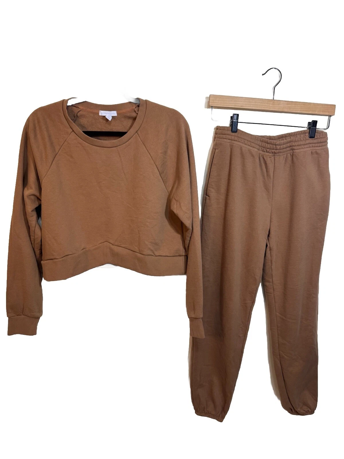 beyond-yoga on the go toffee sweatsuit athleisure pants