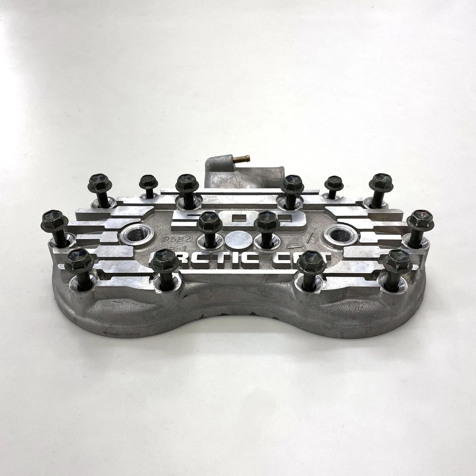 2014 Arctic Cat Sno Pro 500 ENGINE MOTOR CYLINDER HEAD TOP COVER DOME WITH BOLTS - Image 2 of 4