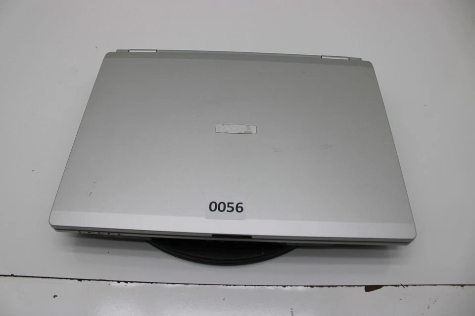 Toshiba Satellite M45-S331 Laptop Intel Pentium M 2GB Ram No HDD Bad Battery - Image 2 of 4