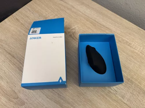 Anker 2.4G Wireless Vertical Ergonomic Optical Mouse