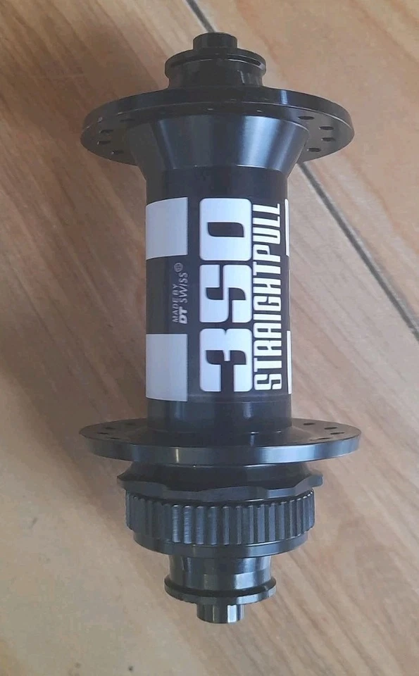 Bloqueo central DT Swiss 350 Classic (par) 135/100 x 12 m QR Shimano 11s HG 32 orificios Foto 3 de 4