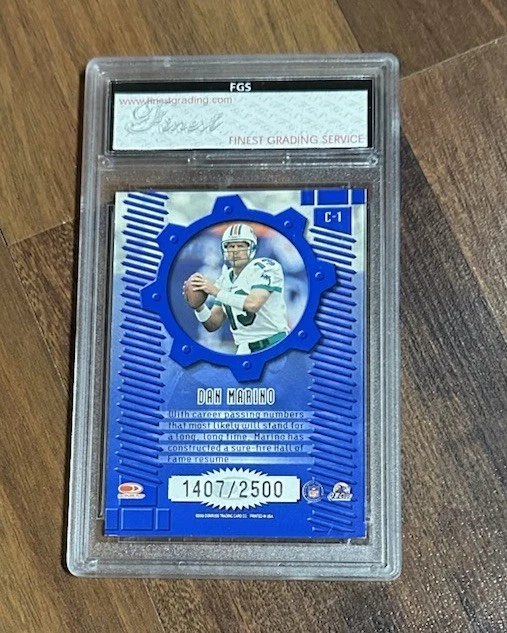 2000 Donruss Elite  Craftsmen Dan Marino # 1407/2500 FOOTBALL CARD FGS GEM MT 10 - Image 3 of 3