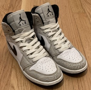 jordan retro 1 youth