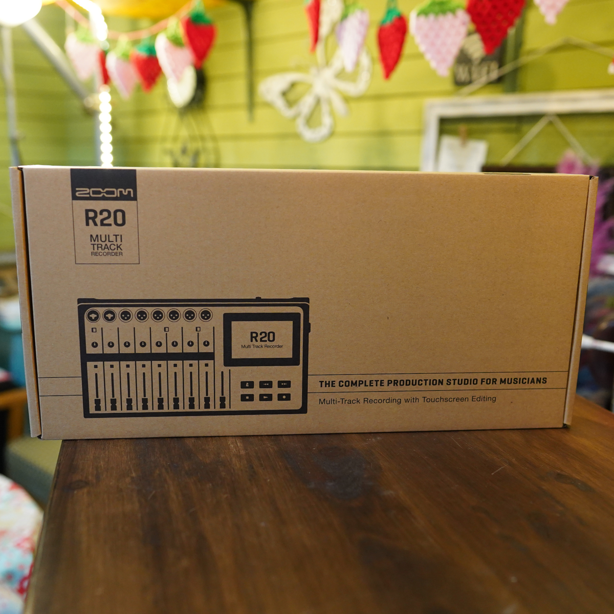 ZOOM R20 Multitrack Recorder MTR Audio Interface Controller