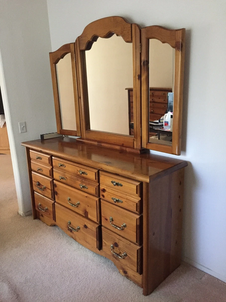 Vintage Knotty Pine Bureau Chest Of Drawers With Mirror