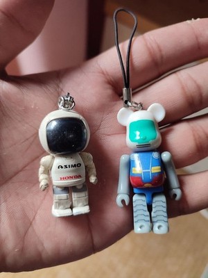 ASIMO und Bearbrick Schlüsselanhänger Set