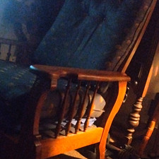 Solid Oak Morris Recliner Chair