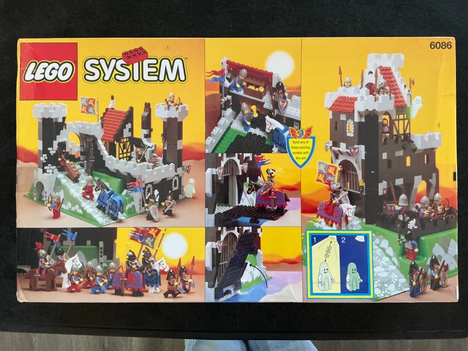 Lego 6086 Castle Black Knights Dungeon Master's Castle New and Sealed 1992 - Image 2 of 4