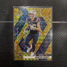 2025 Panini Mosaic - Hunter Henry #79 Reactive Yellow Mosaic Prizm