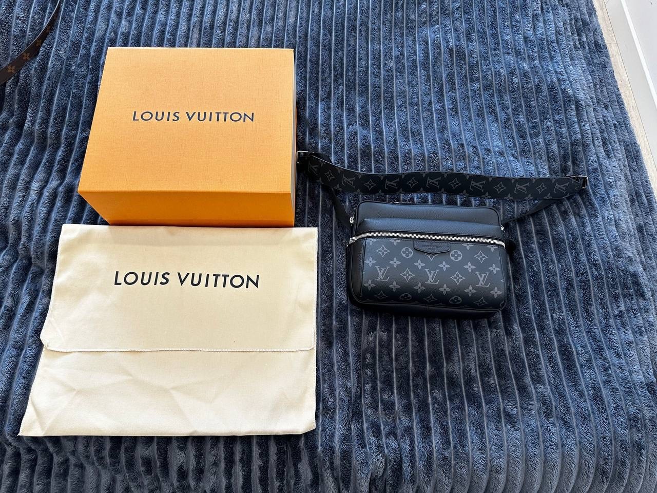 Louis Vuitton Outdoor Messenger