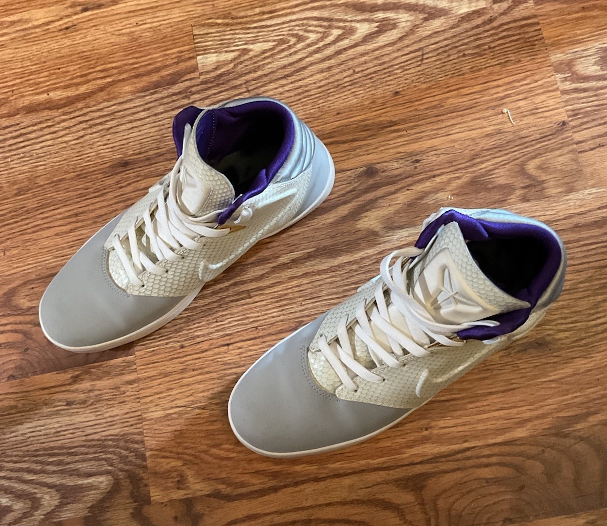Nike Kobe 630774-001 Men’s Size 11 View 2