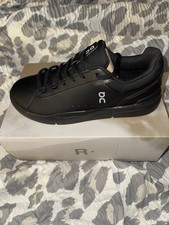 On The Roger Advantage Men s Black Low Top Le...