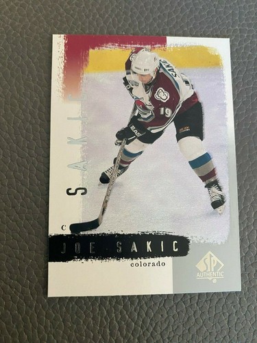 Joe Sakic #25 2000 SP Authentic card